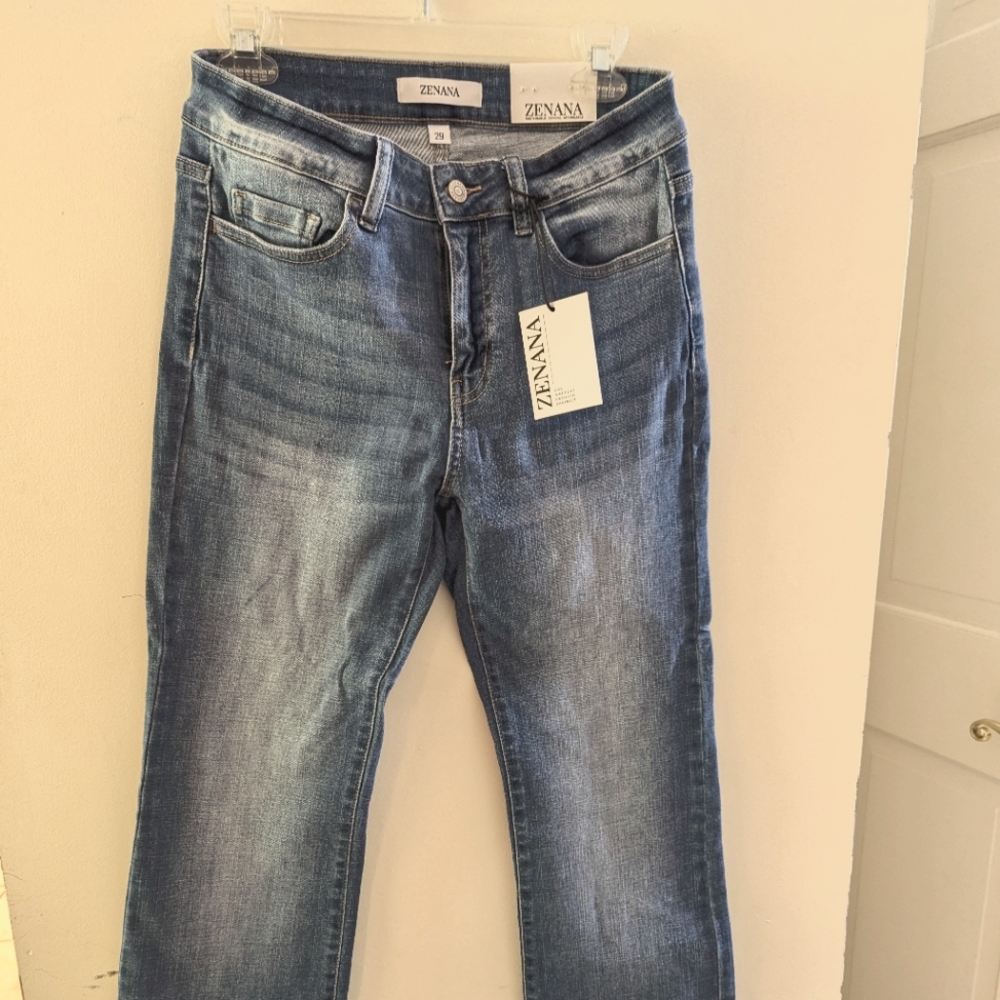 Zenana Jeans NWT - Size 29